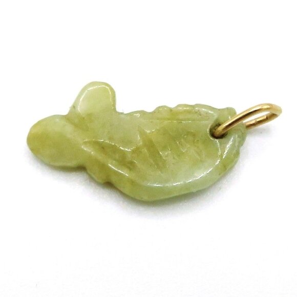 Vintage 18K Yellow Gold Little Jade Fish Good Luck Charm - Picture 3 of 7